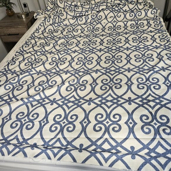 Jaclyn Smith Home Trend Upholstery Fabric 58" Wide By The Yard Scroll Lattice - Picture 2 of 8